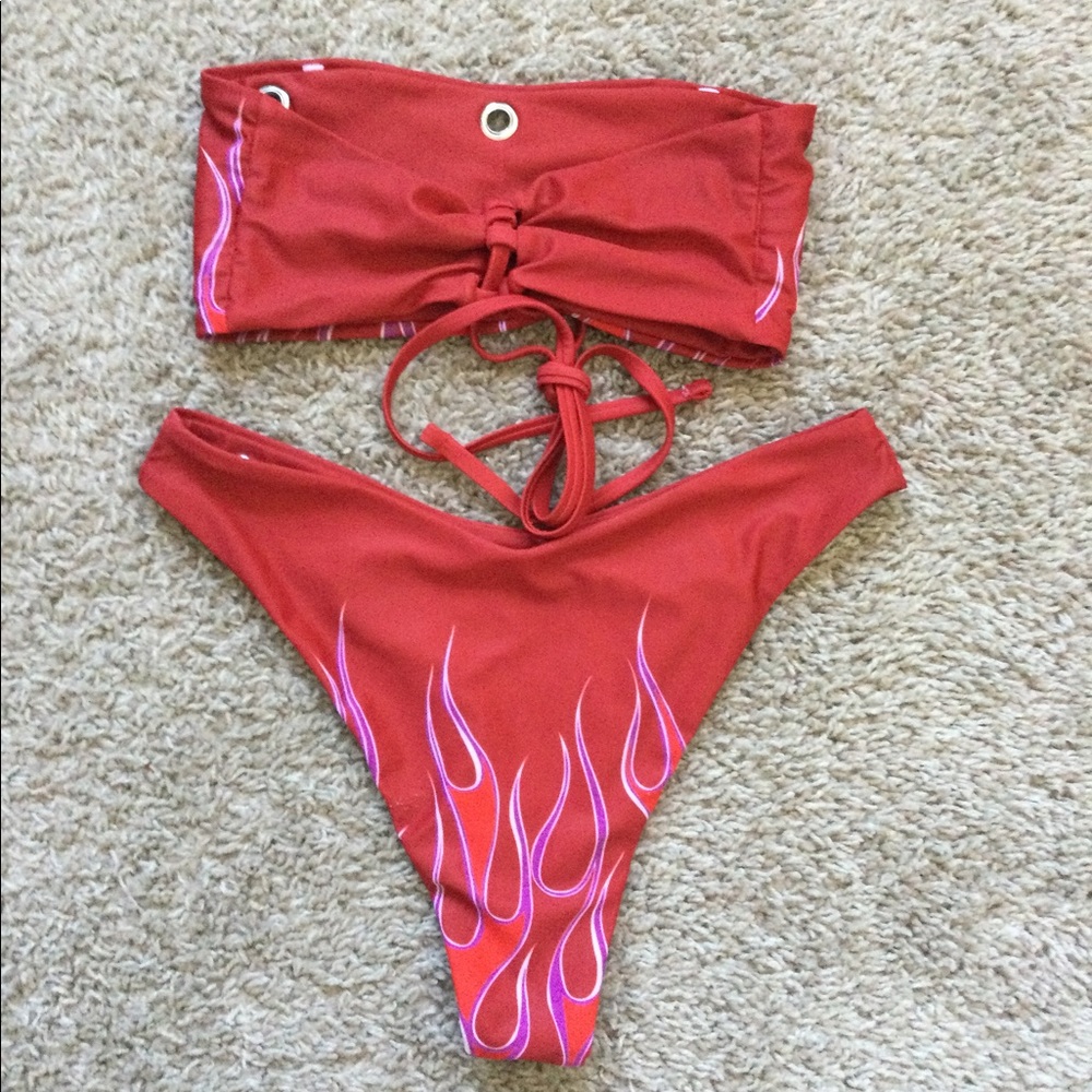 🔥🔥🔥HOST PIC🔥🔥🔥 Flaming Red Bikini - Picture 2 of 16